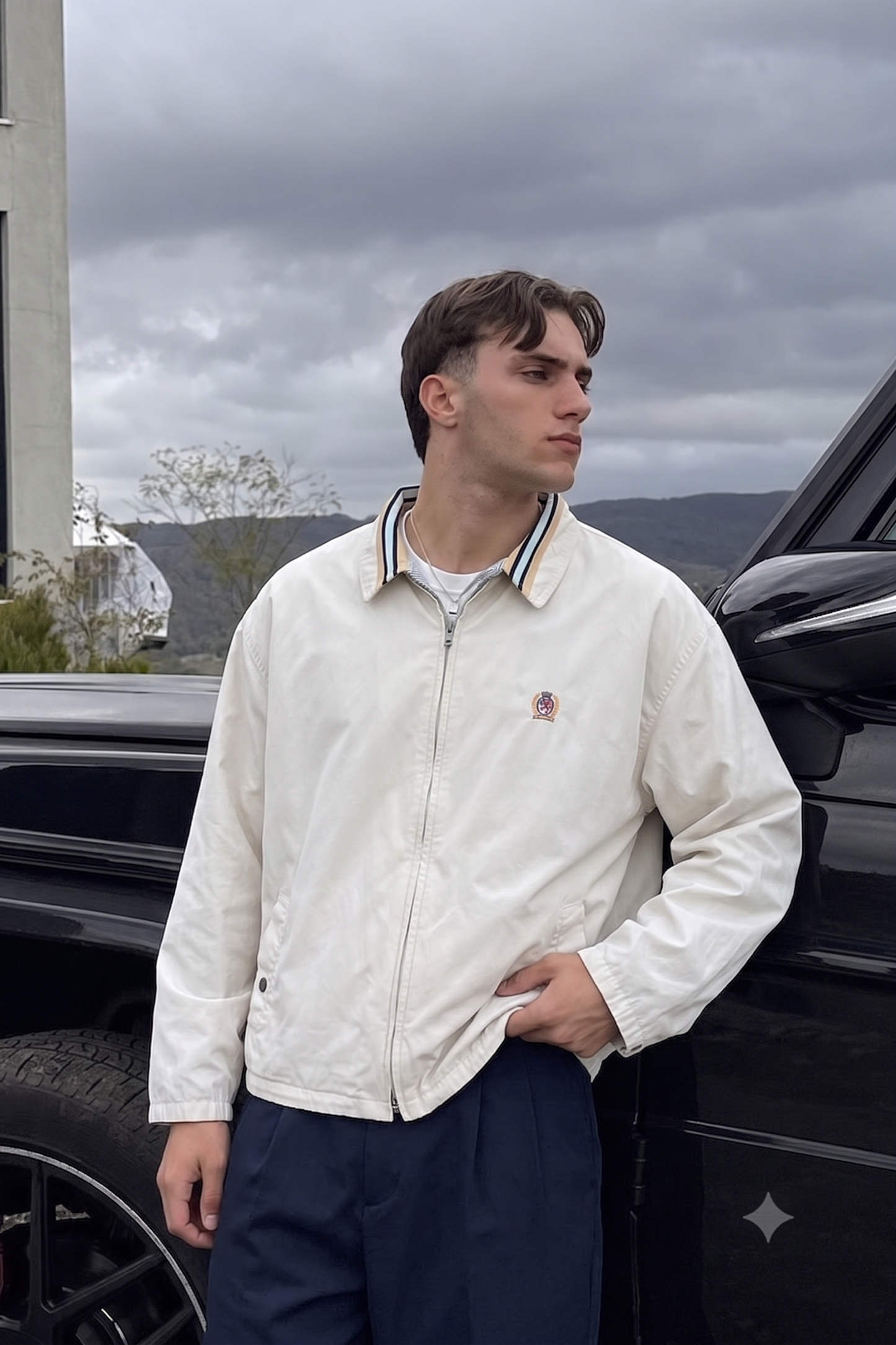1990 Vintage Tommy Hilfiger Lion's Emblem White Harrington (M/L)