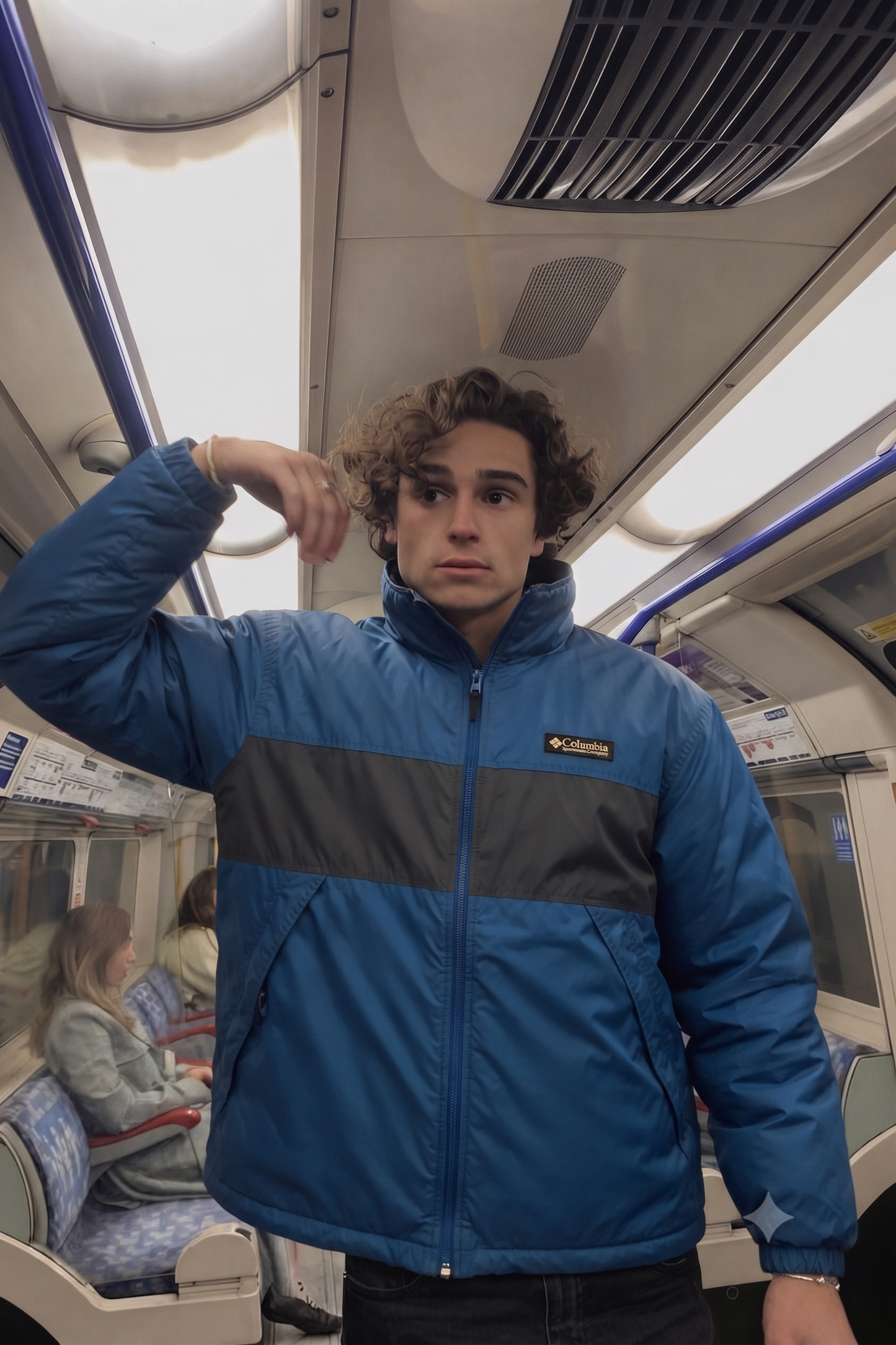 2000 Vintage Columbia Sherpa Lined Jacket (M/L)