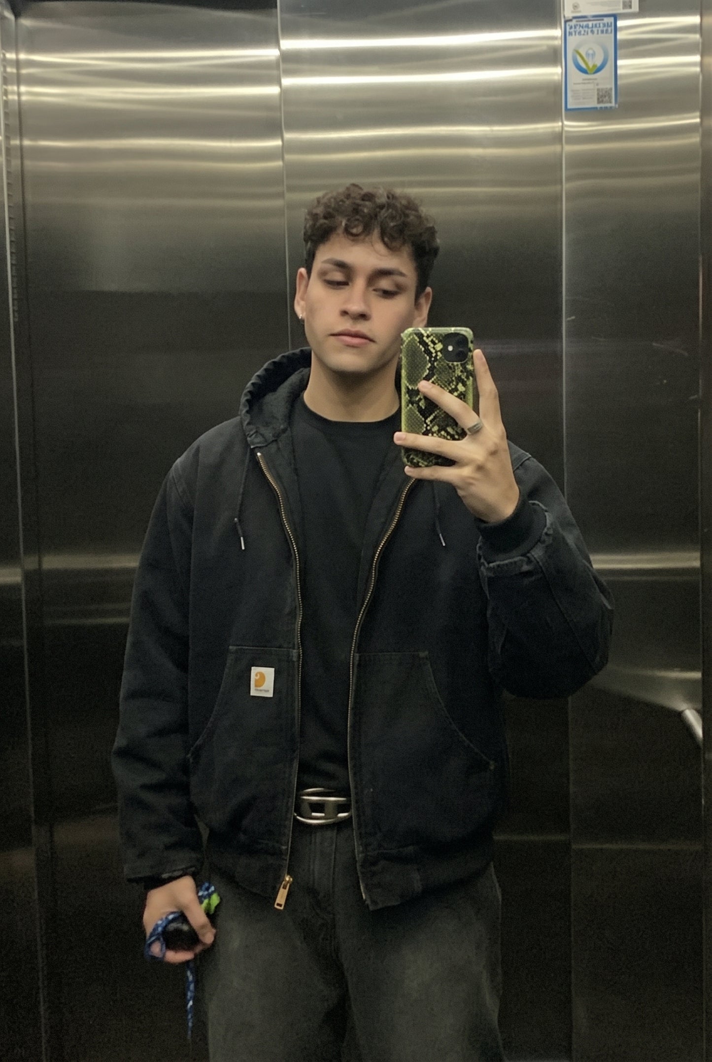 2000 Vintage Carhartt J131 Black Active Jacket (XL/XXL)