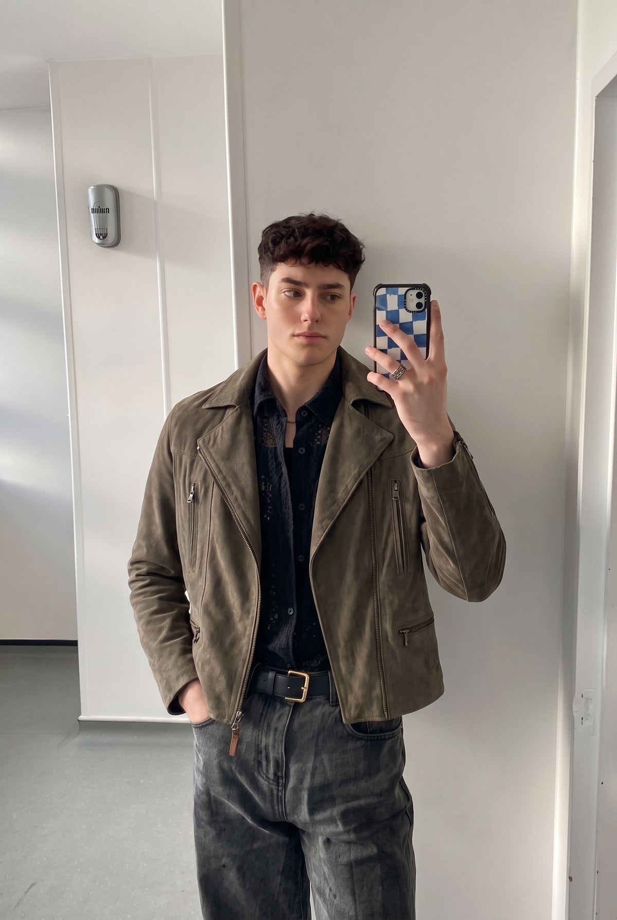 2000 Vintage Levi's Grey Suede Boxy Biker Jacket (XS/S)