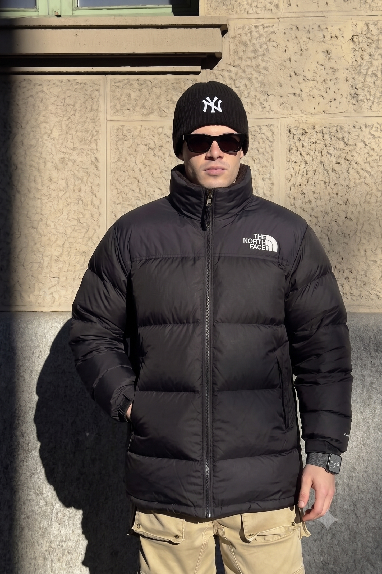 1990 Vintage The North Face Black Down Puffer Jacket (M/L)