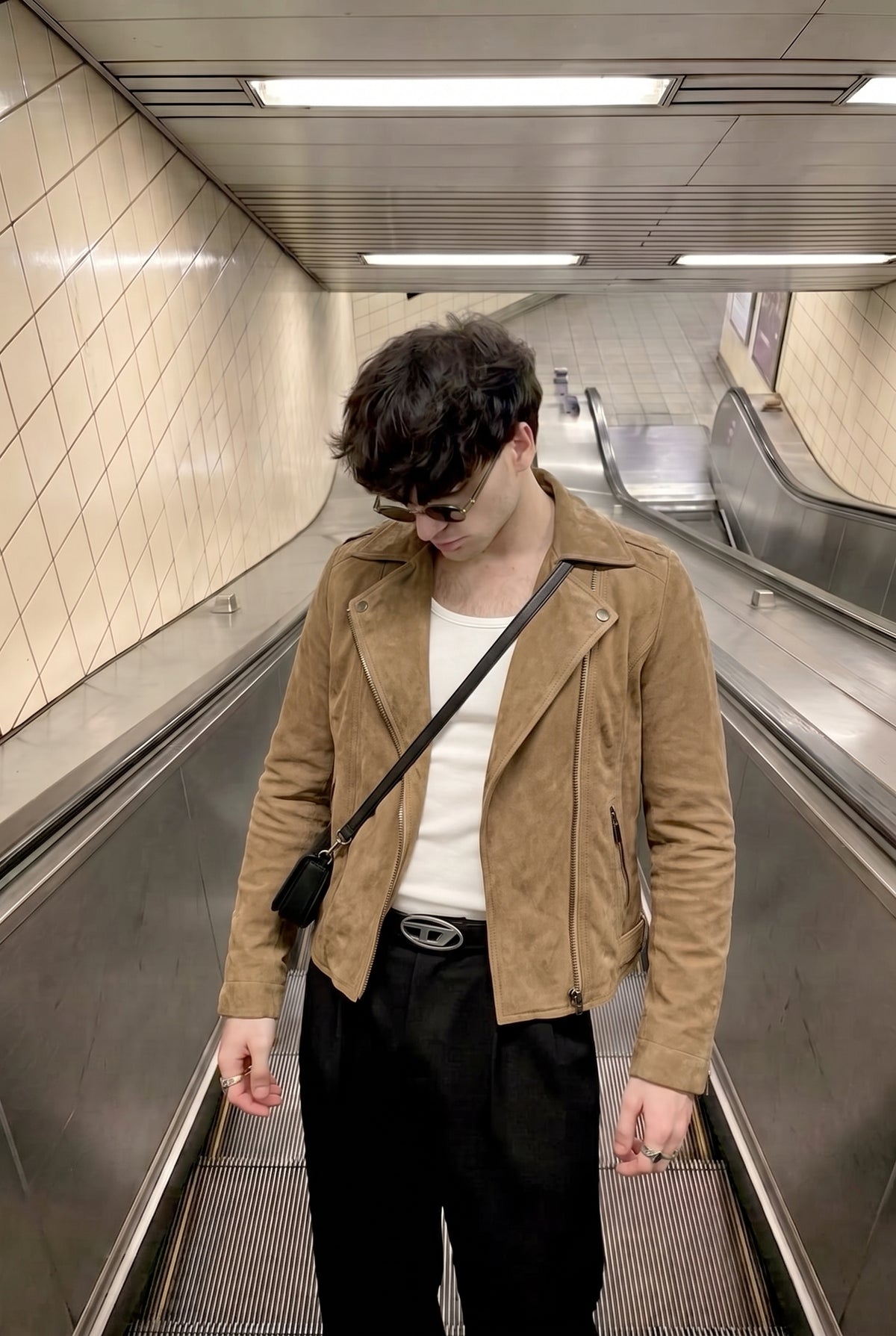 2000 Vintage Tommy Hilfiger Beige Suede Boxy Biker Jacket (S)