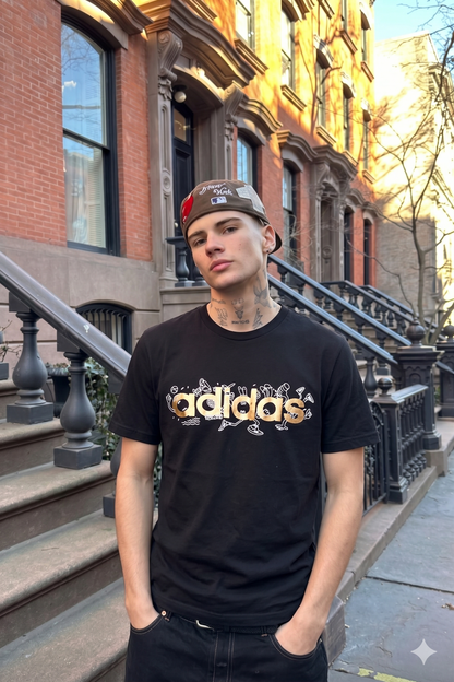 2000 Adidas Big Logo T-shirt (M/L)