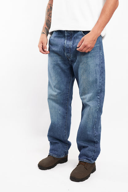 2023 Levi's Washed Blue 501 Classic Fit Jean (34)