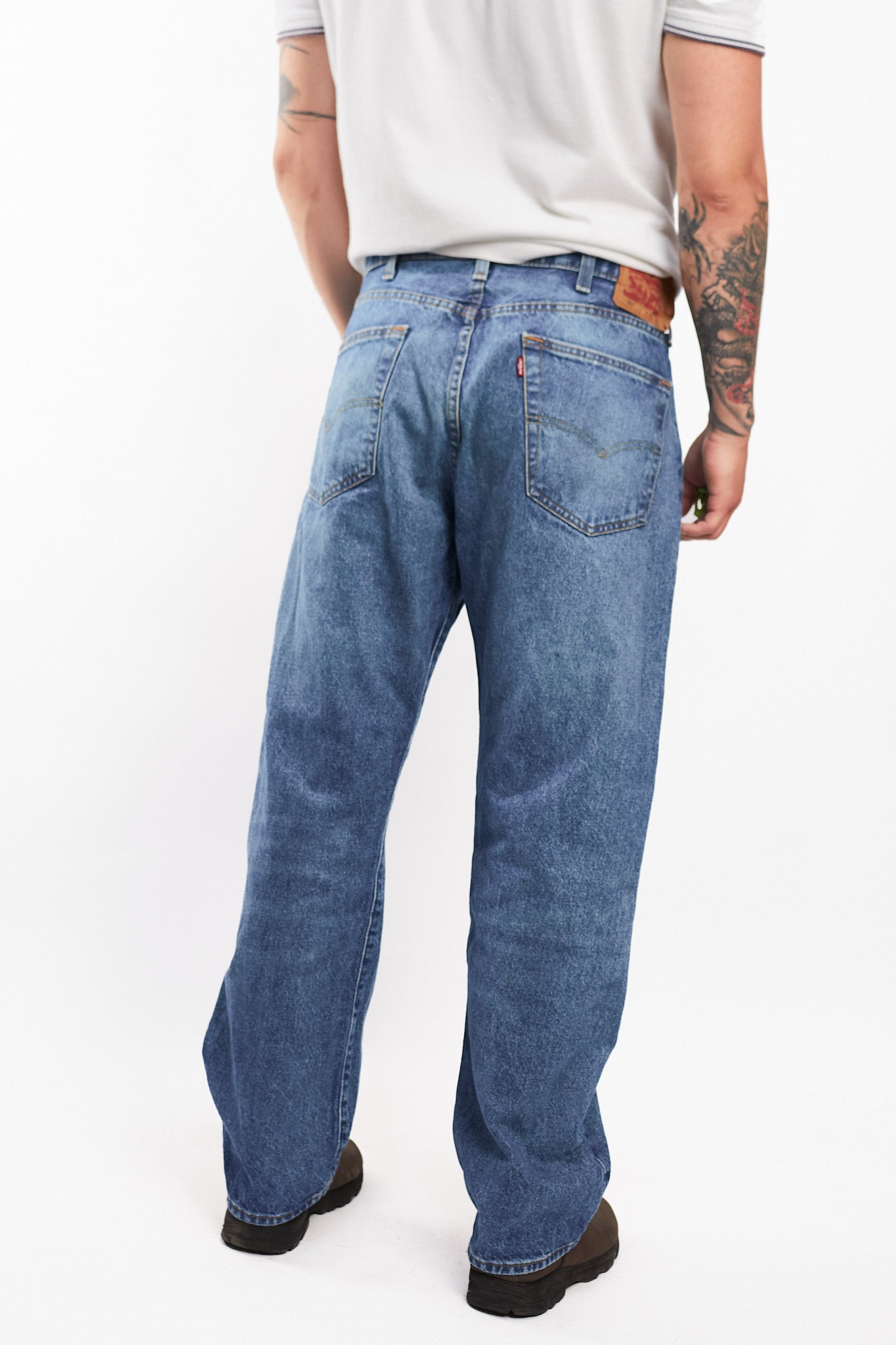 2023 Levi's Washed Blue 501 Classic Fit Jean (34)