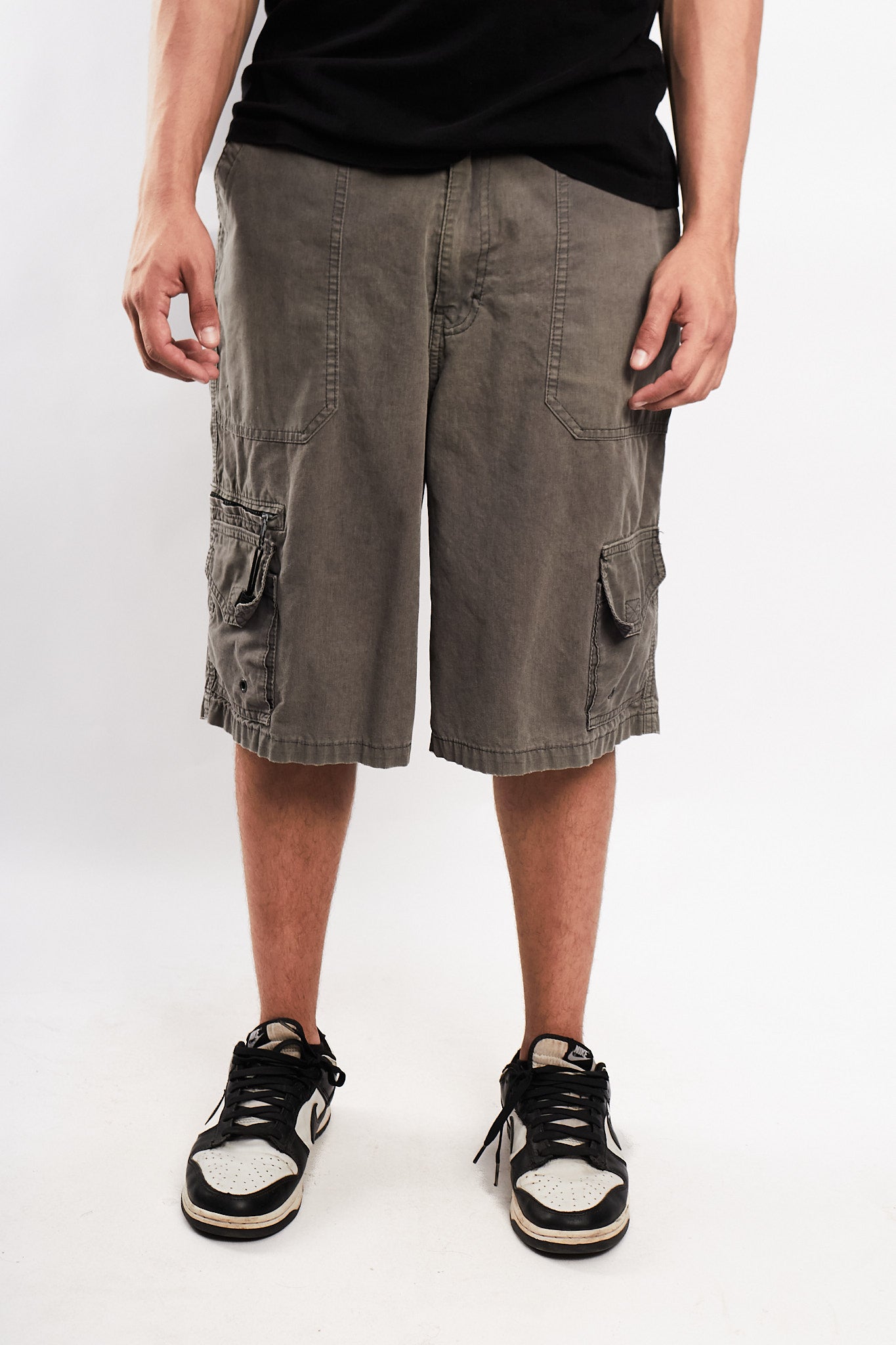 Y2K Vintage JNCO Cargo Short (32)