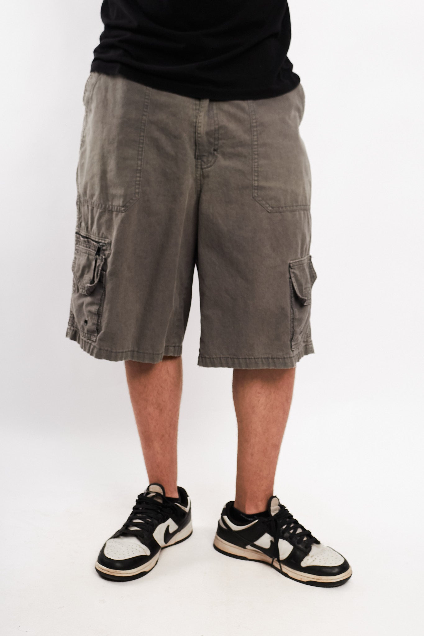 Y2K Vintage JNCO Cargo Short (32)