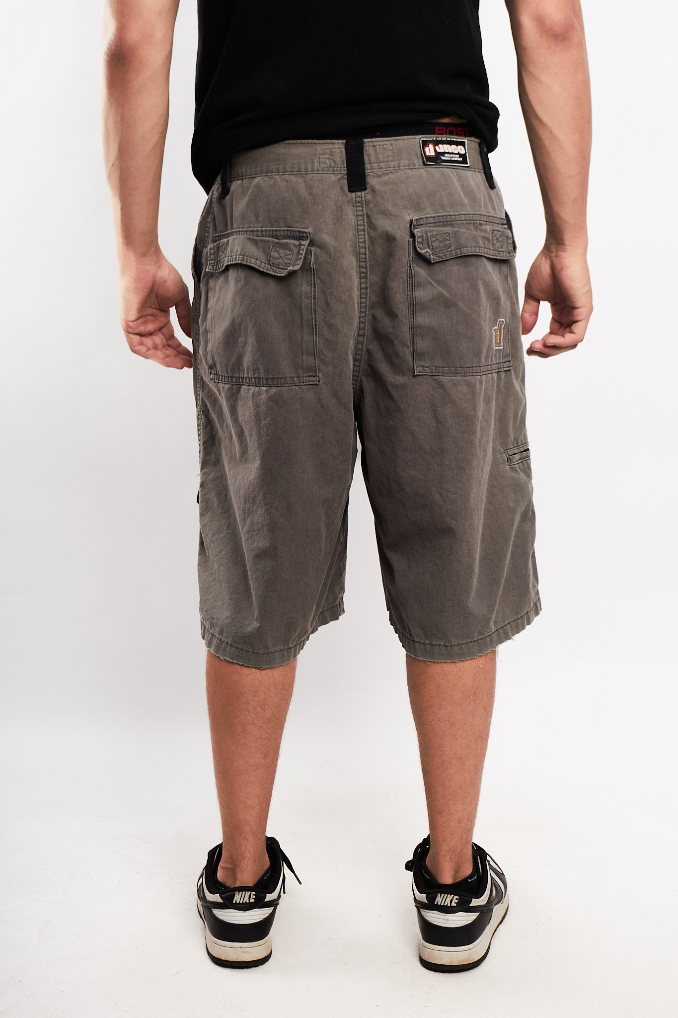 Y2K Vintage JNCO Cargo Short (32)