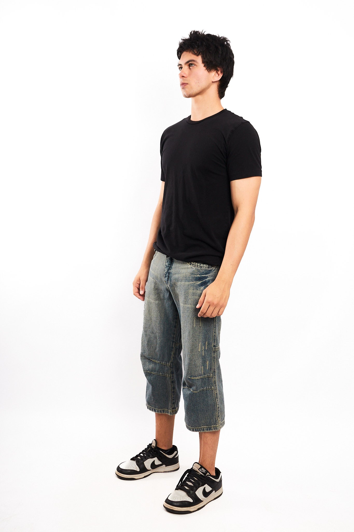 Y2K Vintage JNCO Embroidered  Distressed Jort (30)