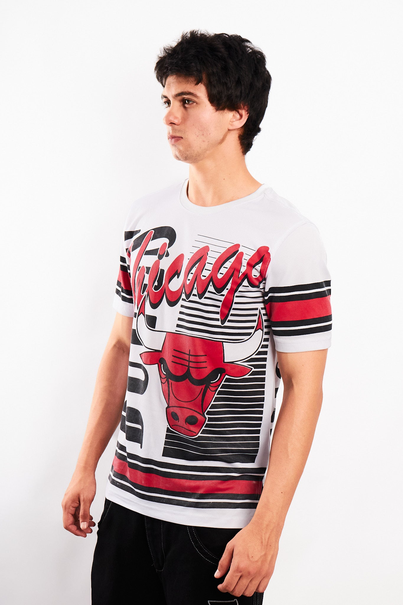 2010 UNK x NBA Chicago Bulls Graphic Tee ( S/M)