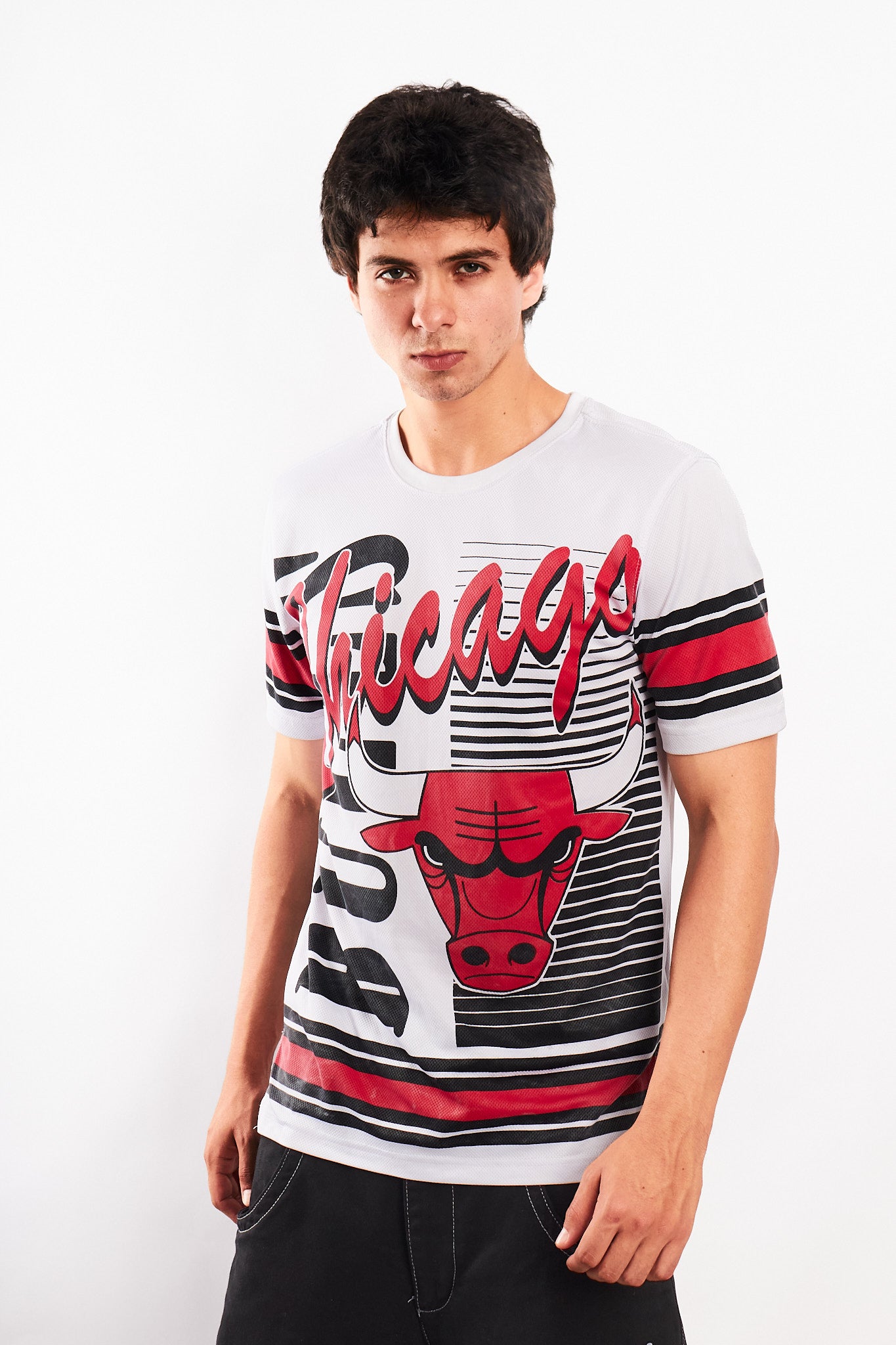 2010 UNK x NBA Chicago Bulls Graphic Tee ( S/M)